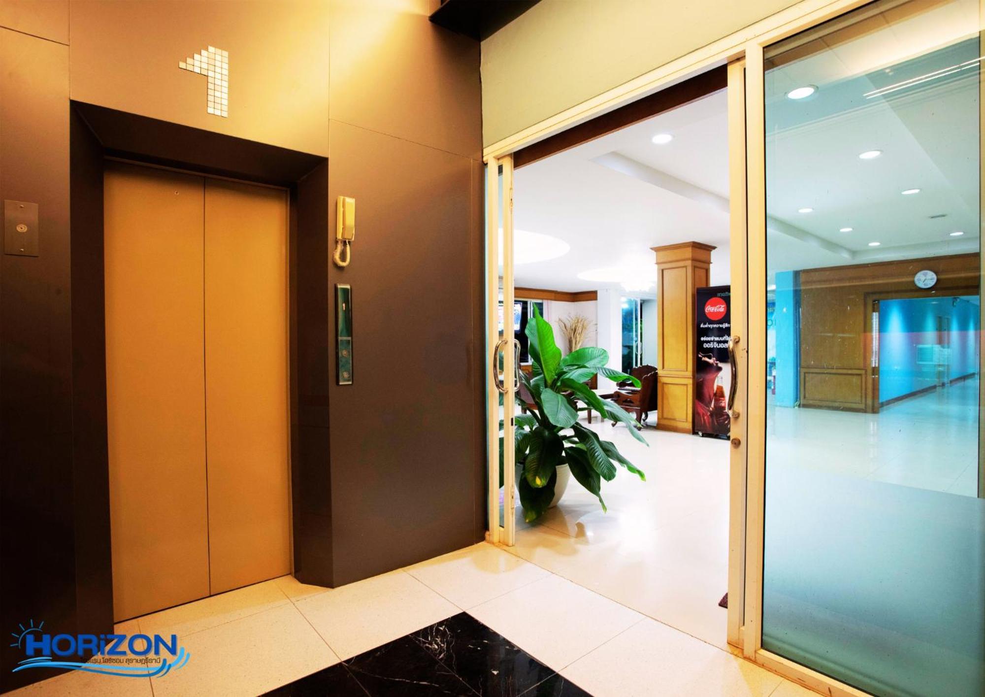 Horizon Hotel Surat Thani Extérieur photo