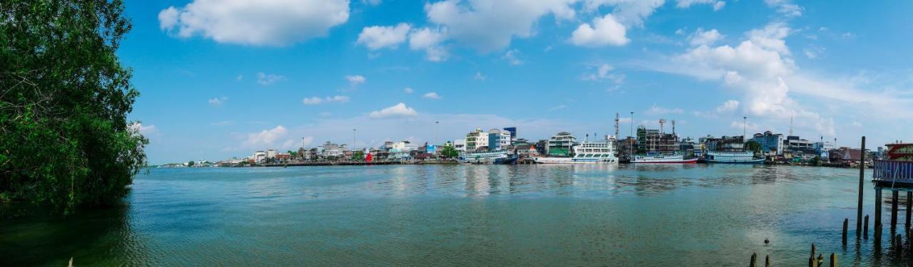 Horizon Hotel Surat Thani Extérieur photo