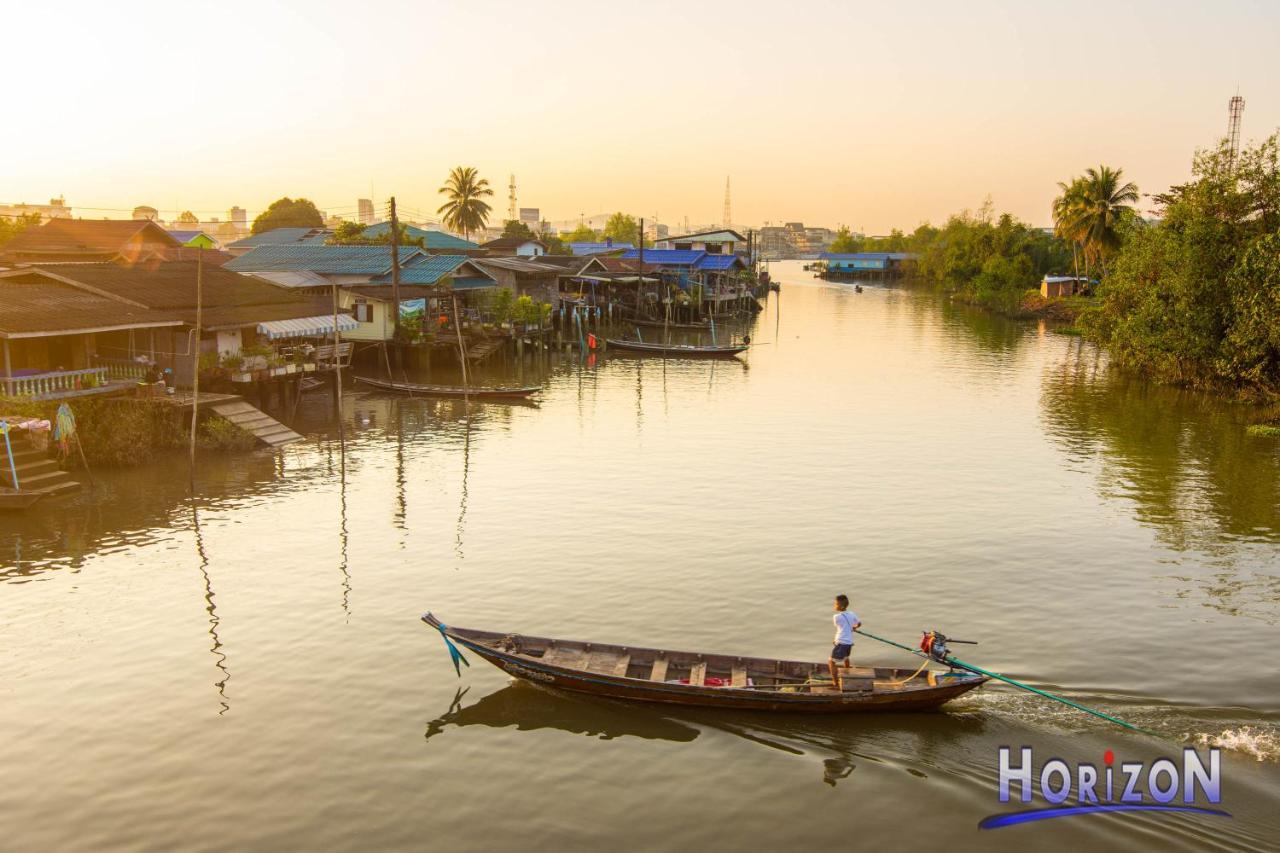 Horizon Hotel Surat Thani Extérieur photo